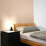 아파트 Perfect For 5 Guests - Netflix - Parking - - Smart 뒤스부르크