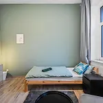 Perfect For 5 Guests - Netflix - Parking - - Smart 아파트