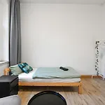 Perfect For 5 Guests - Netflix - Parking - - Smart * 뒤스부르크