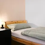 아파트 Perfect For 5 Guests - Netflix - Parking - - Smart