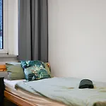Perfect For 5 Guests - Netflix - Parking - - Smart * 뒤스부르크