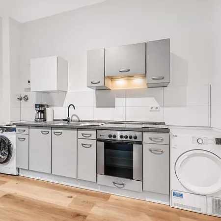 Perfect For 5 Guests - Netflix - Parking - - Smart 公寓 *