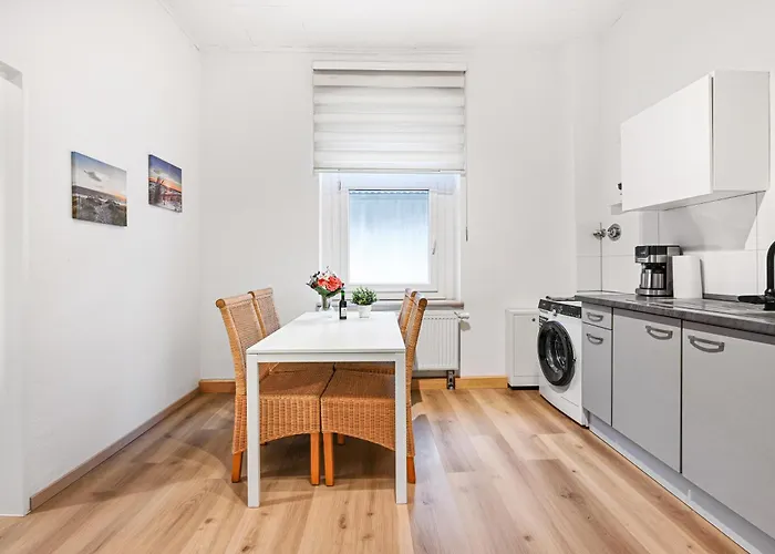 公寓 Perfect For 5 Guests - Netflix - Parking - - Smart